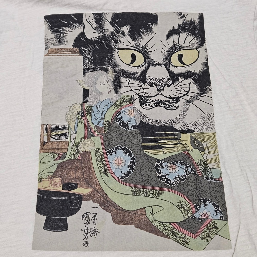Uniqlo UT MFA Boston T-Shirt Mens Small White Utagawa Kuniyoshi Cat Art Graphic